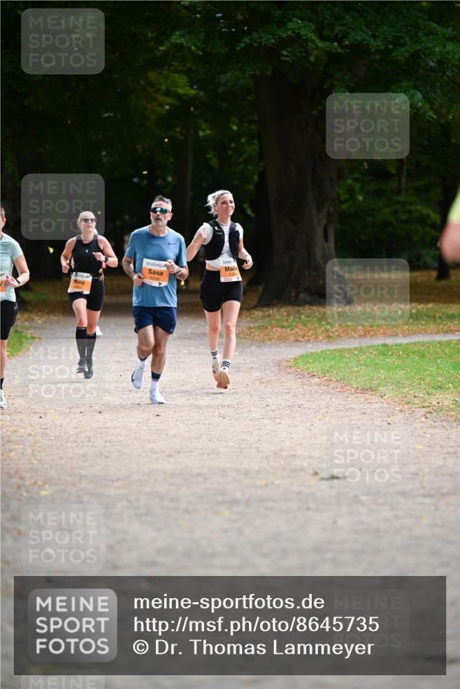 31.08.2025 - 21. Blankeneser Heldenlauf Dr. Thomas Lammeyer http://msf.ph/oto/8645735 31.08.2025 11:16:24 Laufen 5240, 5351 meine-sportfotos.de