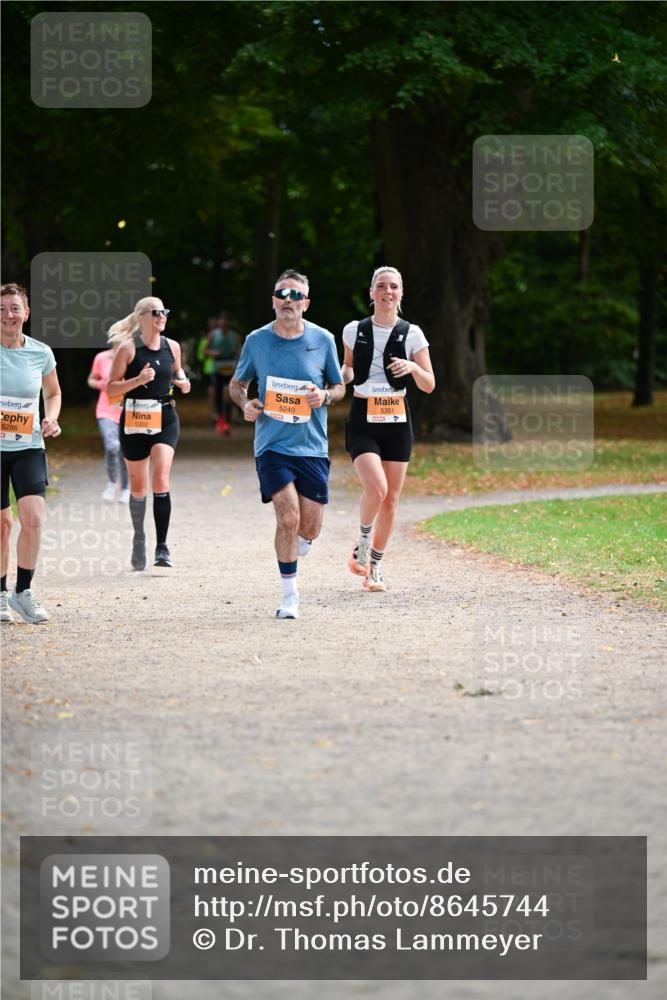 31.08.2025 - 21. Blankeneser Heldenlauf Dr. Thomas Lammeyer http://msf.ph/oto/8645744 31.08.2025 11:16:25 Laufen 5286, 5302, 5240, 5351 meine-sportfotos.de
