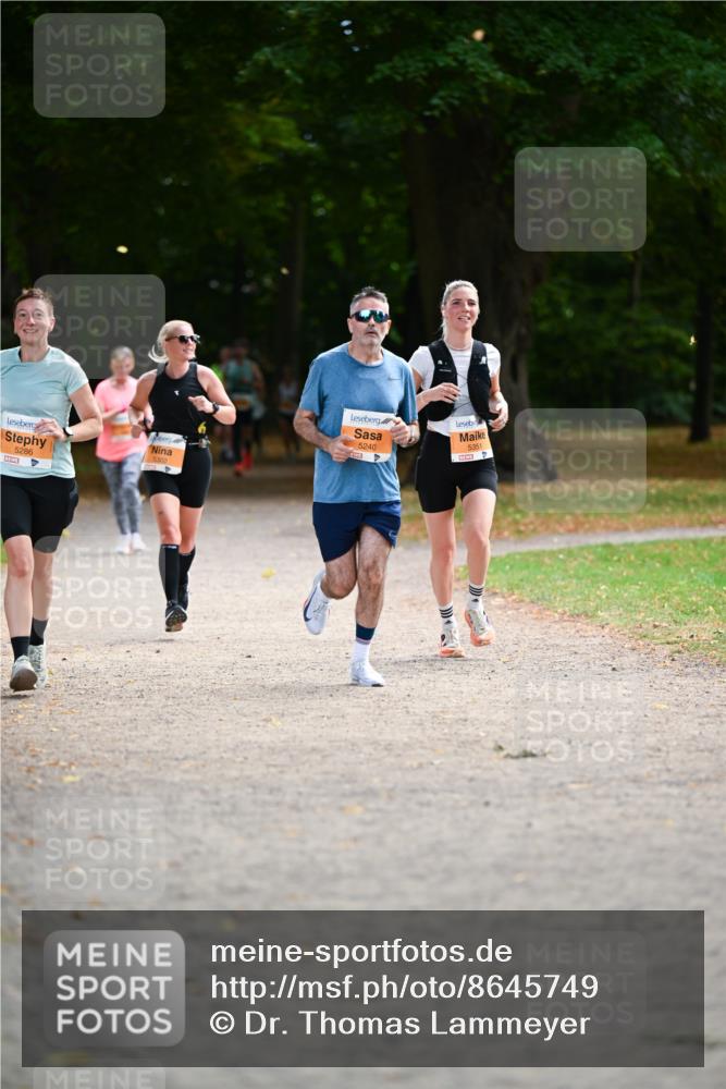 31.08.2025 - 21. Blankeneser Heldenlauf Dr. Thomas Lammeyer http://msf.ph/oto/8645749 31.08.2025 11:16:25 Laufen 5286, 5302, 5240, 5351 meine-sportfotos.de