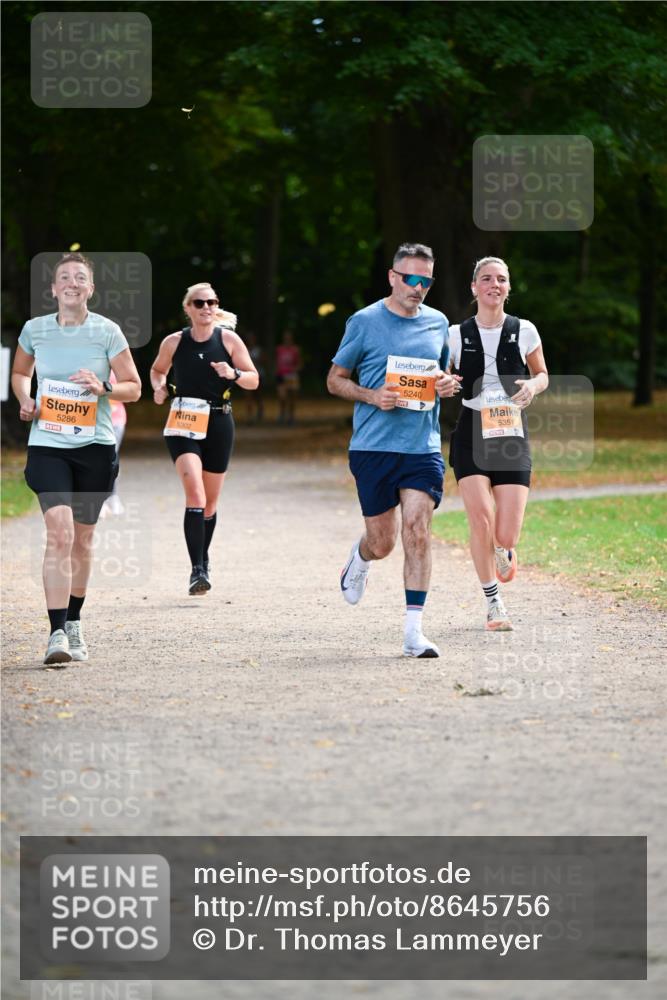 31.08.2025 - 21. Blankeneser Heldenlauf Dr. Thomas Lammeyer http://msf.ph/oto/8645756 31.08.2025 11:16:26 Laufen 5286, 5302, 5240, 5351 meine-sportfotos.de