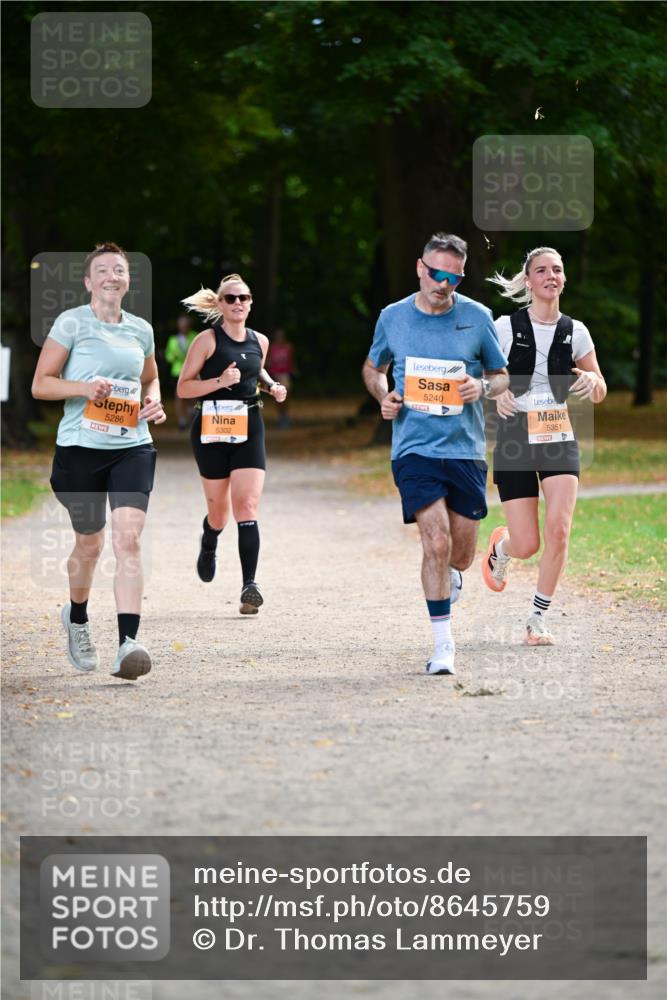 31.08.2025 - 21. Blankeneser Heldenlauf Dr. Thomas Lammeyer http://msf.ph/oto/8645759 31.08.2025 11:16:26 Laufen 5286, 5302, 5240, 5351 meine-sportfotos.de