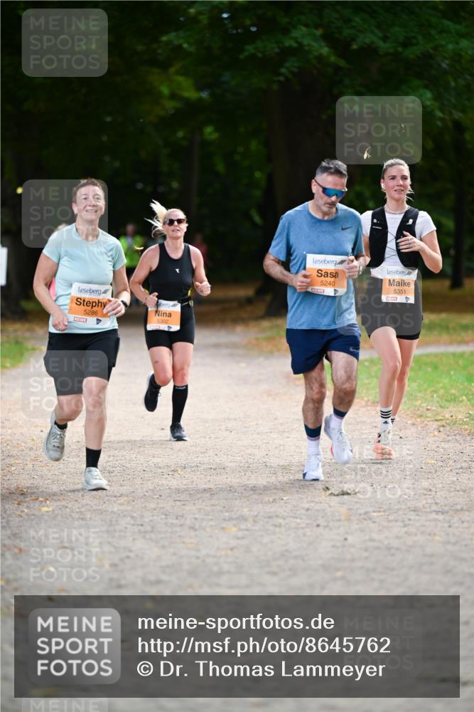 31.08.2025 - 21. Blankeneser Heldenlauf Dr. Thomas Lammeyer http://msf.ph/oto/8645762 31.08.2025 11:16:26 Laufen 5286, 5302, 5240, 5351 meine-sportfotos.de