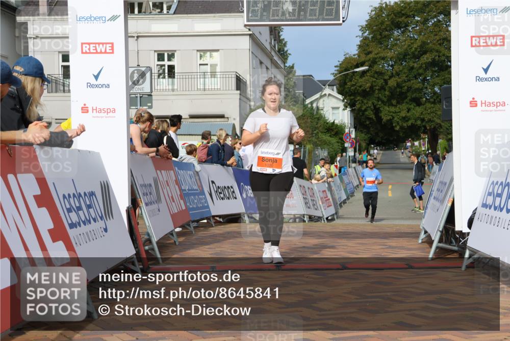 31.08.2025 - 21. Blankeneser Heldenlauf Strokosch-Dieckow http://msf.ph/oto/8645841 31.08.2025 09:54:49 Ziel 1156, 1020 meine-sportfotos.de