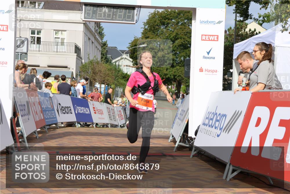 31.08.2025 - 21. Blankeneser Heldenlauf Strokosch-Dieckow http://msf.ph/oto/8645879 31.08.2025 09:54:42 Ziel 1156 meine-sportfotos.de