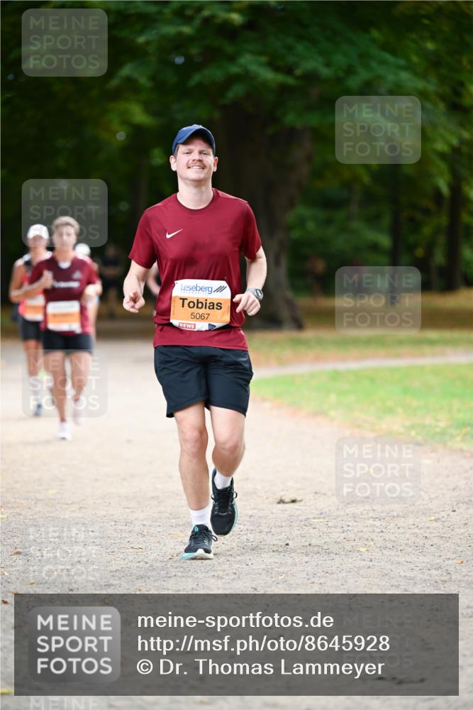 31.08.2025 - 21. Blankeneser Heldenlauf Dr. Thomas Lammeyer http://msf.ph/oto/8645928 31.08.2025 11:17:01 Laufen 5067 meine-sportfotos.de