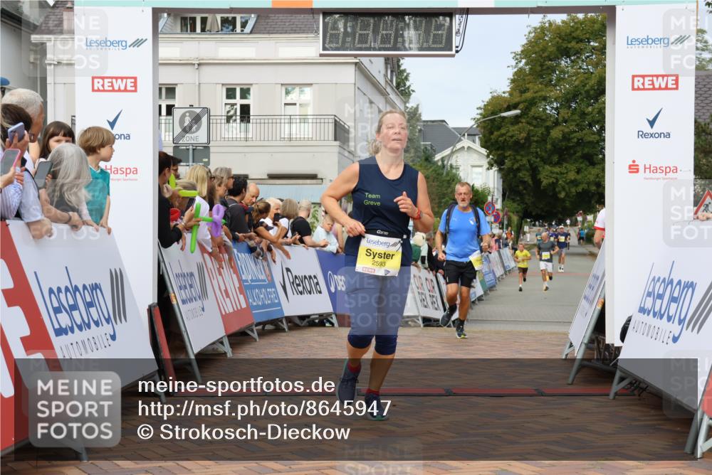 31.08.2025 - 21. Blankeneser Heldenlauf Strokosch-Dieckow http://msf.ph/oto/8645947 31.08.2025 10:22:08 Ziel 2676, 2593 meine-sportfotos.de