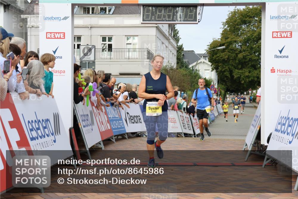 31.08.2025 - 21. Blankeneser Heldenlauf Strokosch-Dieckow http://msf.ph/oto/8645986 31.08.2025 10:22:08 Ziel 2676, 2593 meine-sportfotos.de