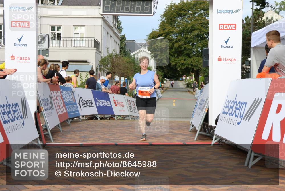 31.08.2025 - 21. Blankeneser Heldenlauf Strokosch-Dieckow http://msf.ph/oto/8645988 31.08.2025 09:54:03 Ziel 1030 meine-sportfotos.de