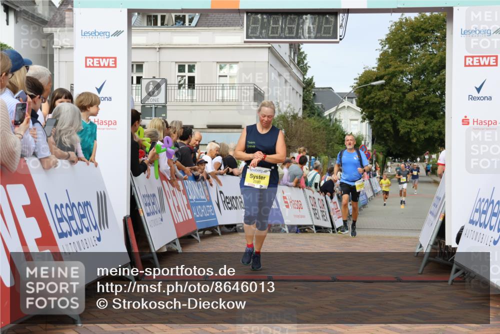 31.08.2025 - 21. Blankeneser Heldenlauf Strokosch-Dieckow http://msf.ph/oto/8646013 31.08.2025 10:22:08 Ziel 2676, 2593 meine-sportfotos.de