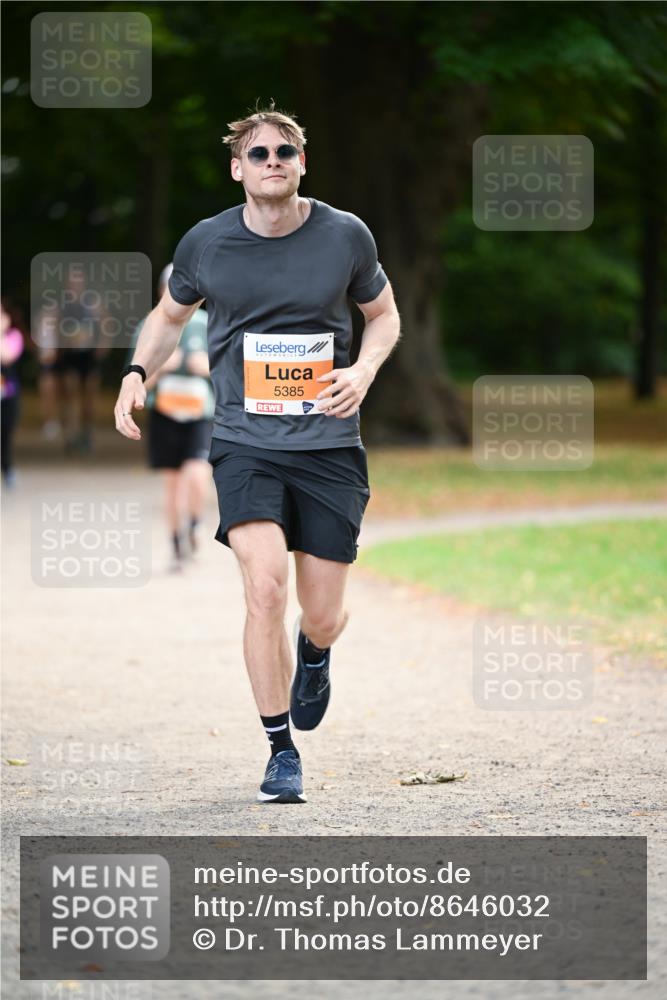 31.08.2025 - 21. Blankeneser Heldenlauf Dr. Thomas Lammeyer http://msf.ph/oto/8646032 31.08.2025 11:17:20 Laufen 5385 meine-sportfotos.de