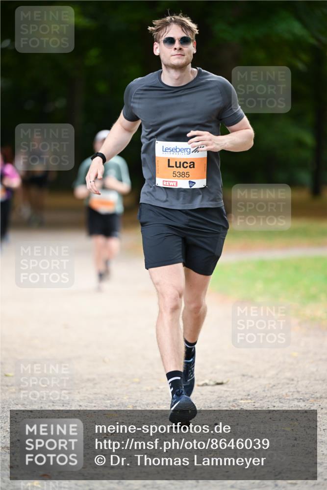 31.08.2025 - 21. Blankeneser Heldenlauf Dr. Thomas Lammeyer http://msf.ph/oto/8646039 31.08.2025 11:17:21 Laufen 5385 meine-sportfotos.de