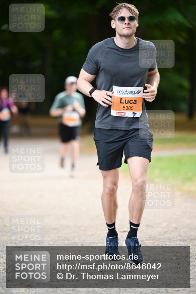 31.08.2025 - 21. Blankeneser Heldenlauf Dr. Thomas Lammeyer http://msf.ph/oto/8646042 31.08.2025 11:17:21 Laufen 5385 meine-sportfotos.de