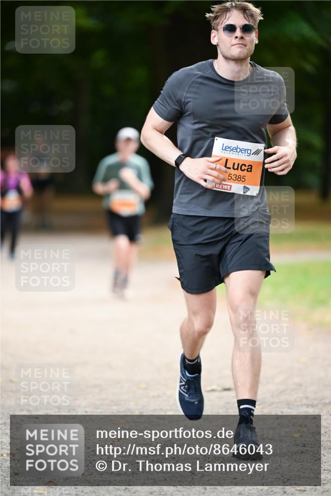31.08.2025 - 21. Blankeneser Heldenlauf Dr. Thomas Lammeyer http://msf.ph/oto/8646043 31.08.2025 11:17:21 Laufen 5385 meine-sportfotos.de