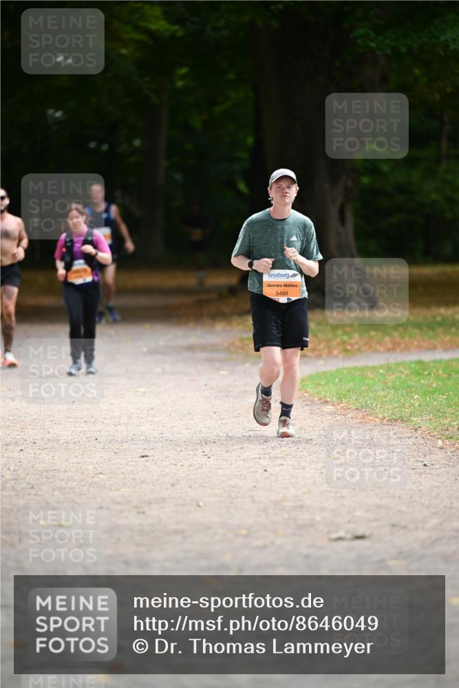 31.08.2025 - 21. Blankeneser Heldenlauf Dr. Thomas Lammeyer http://msf.ph/oto/8646049 31.08.2025 11:17:23 Laufen 5488 meine-sportfotos.de