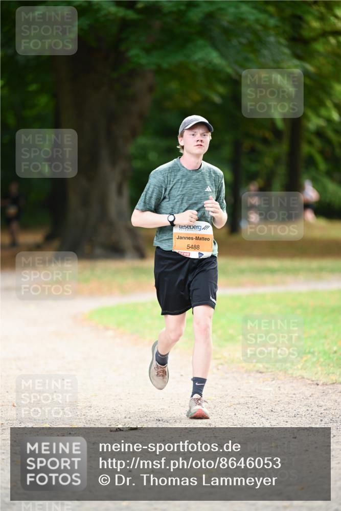 31.08.2025 - 21. Blankeneser Heldenlauf Dr. Thomas Lammeyer http://msf.ph/oto/8646053 31.08.2025 11:17:25 Laufen 5488 meine-sportfotos.de