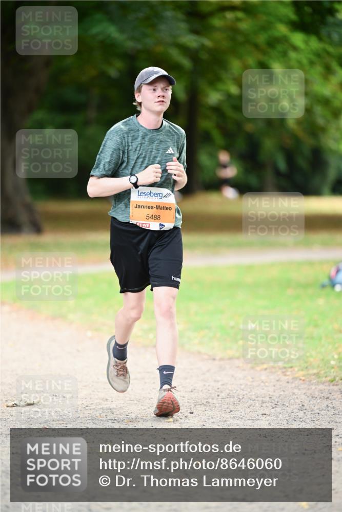 31.08.2025 - 21. Blankeneser Heldenlauf Dr. Thomas Lammeyer http://msf.ph/oto/8646060 31.08.2025 11:17:26 Laufen 5488 meine-sportfotos.de