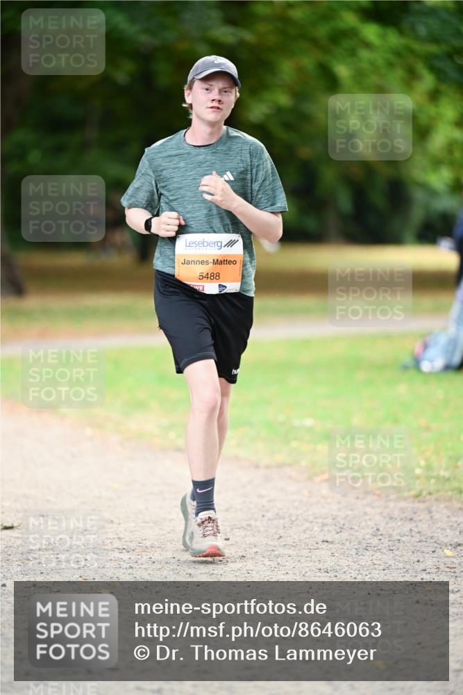 31.08.2025 - 21. Blankeneser Heldenlauf Dr. Thomas Lammeyer http://msf.ph/oto/8646063 31.08.2025 11:17:26 Laufen 5488 meine-sportfotos.de