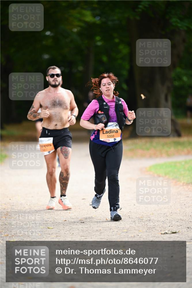 31.08.2025 - 21. Blankeneser Heldenlauf Dr. Thomas Lammeyer http://msf.ph/oto/8646077 31.08.2025 11:17:29 Laufen 5407, 5333 meine-sportfotos.de