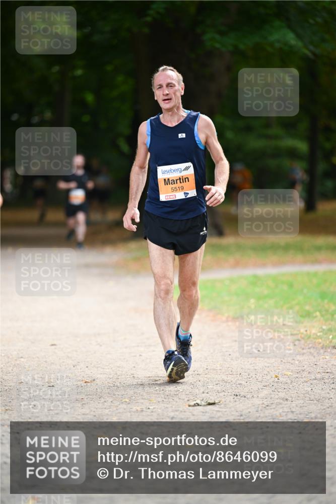 31.08.2025 - 21. Blankeneser Heldenlauf Dr. Thomas Lammeyer http://msf.ph/oto/8646099 31.08.2025 11:17:34 Laufen 5519 meine-sportfotos.de