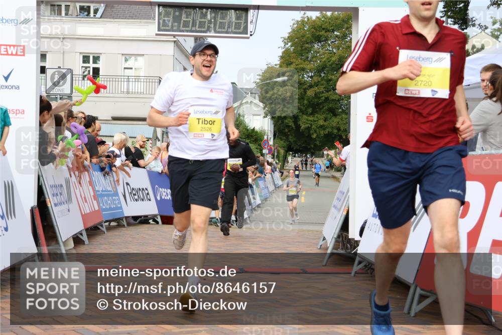 31.08.2025 - 21. Blankeneser Heldenlauf Strokosch-Dieckow http://msf.ph/oto/8646157 31.08.2025 10:21:52 Ziel 2720, 2526, 2123, 2272, 2271, 2273 meine-sportfotos.de