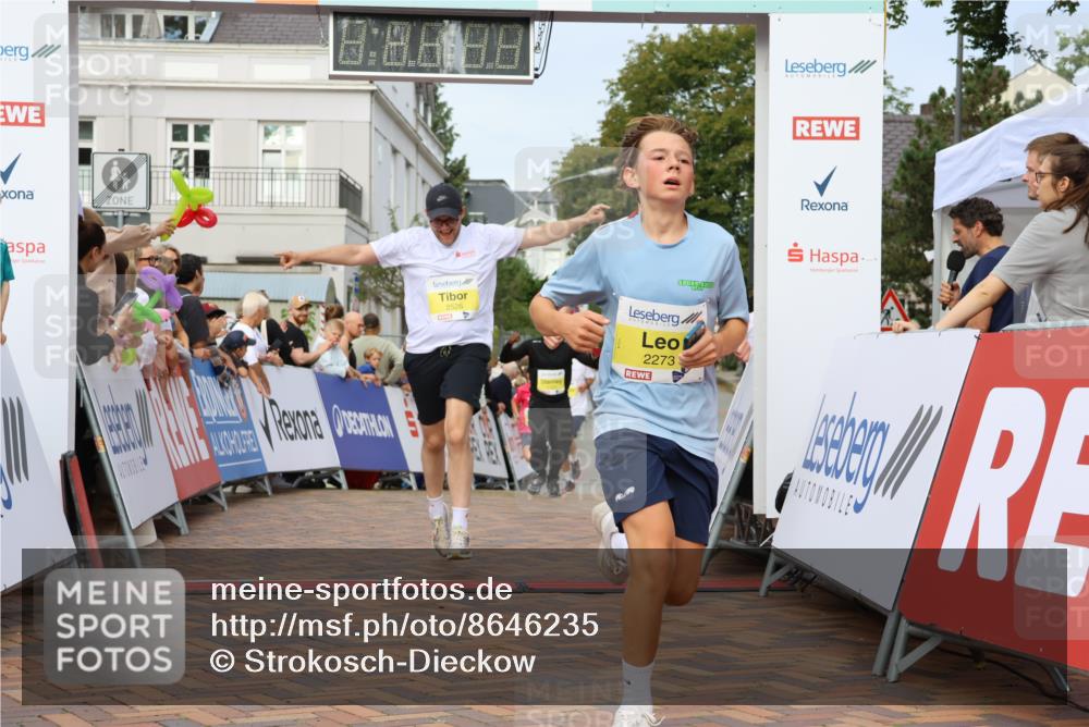 31.08.2025 - 21. Blankeneser Heldenlauf Strokosch-Dieckow http://msf.ph/oto/8646235 31.08.2025 10:21:52 Ziel 2720, 2526, 2123, 2272, 2271, 2273 meine-sportfotos.de