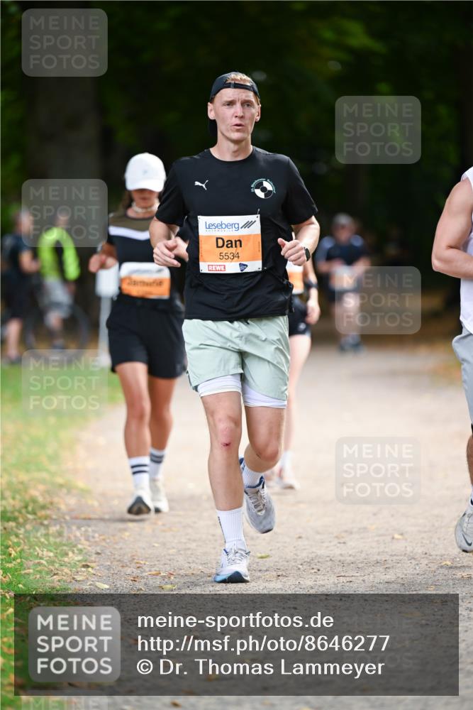 31.08.2025 - 21. Blankeneser Heldenlauf Dr. Thomas Lammeyer http://msf.ph/oto/8646277 31.08.2025 11:18:12 Laufen 5534 meine-sportfotos.de