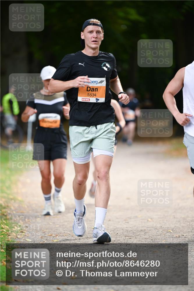 31.08.2025 - 21. Blankeneser Heldenlauf Dr. Thomas Lammeyer http://msf.ph/oto/8646280 31.08.2025 11:18:12 Laufen 5534 meine-sportfotos.de