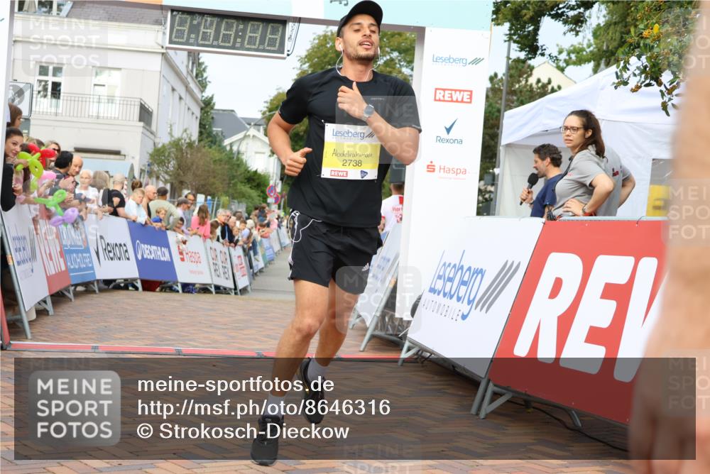 31.08.2025 - 21. Blankeneser Heldenlauf Strokosch-Dieckow http://msf.ph/oto/8646316 31.08.2025 10:21:34 Ziel 2738, 2427, 2051 meine-sportfotos.de