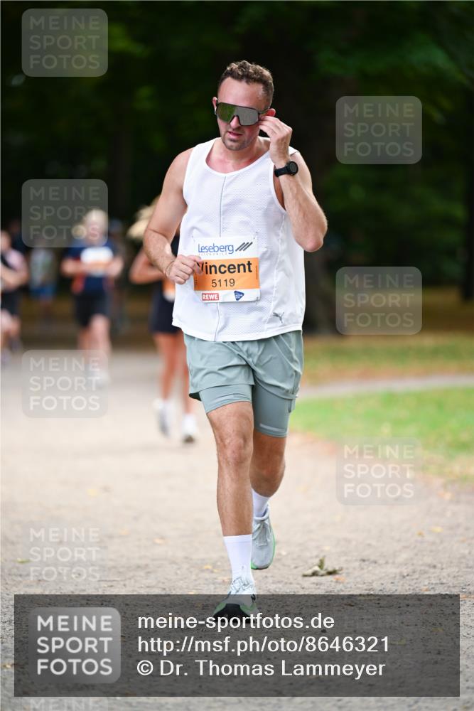 31.08.2025 - 21. Blankeneser Heldenlauf Dr. Thomas Lammeyer http://msf.ph/oto/8646321 31.08.2025 11:18:26 Laufen 5119 meine-sportfotos.de