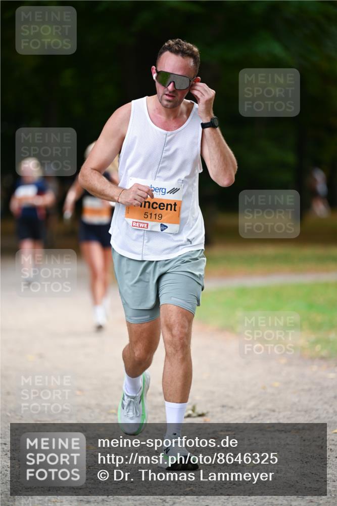 31.08.2025 - 21. Blankeneser Heldenlauf Dr. Thomas Lammeyer http://msf.ph/oto/8646325 31.08.2025 11:18:27 Laufen 5119 meine-sportfotos.de