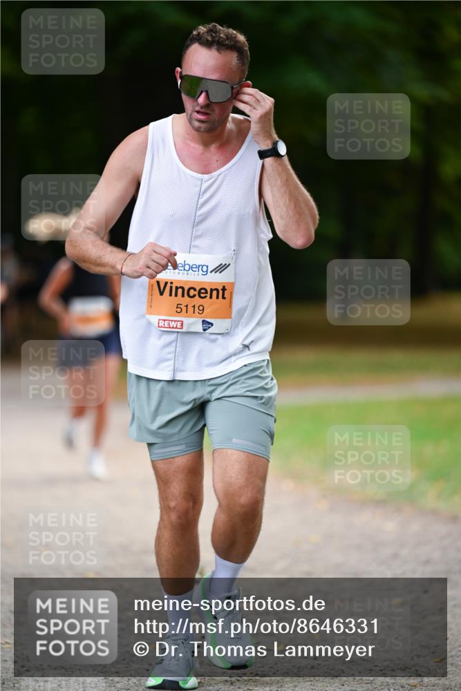 31.08.2025 - 21. Blankeneser Heldenlauf Dr. Thomas Lammeyer http://msf.ph/oto/8646331 31.08.2025 11:18:27 Laufen 5119 meine-sportfotos.de