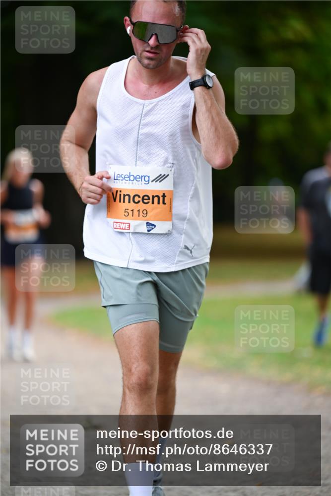 31.08.2025 - 21. Blankeneser Heldenlauf Dr. Thomas Lammeyer http://msf.ph/oto/8646337 31.08.2025 11:18:28 Laufen 5119 meine-sportfotos.de