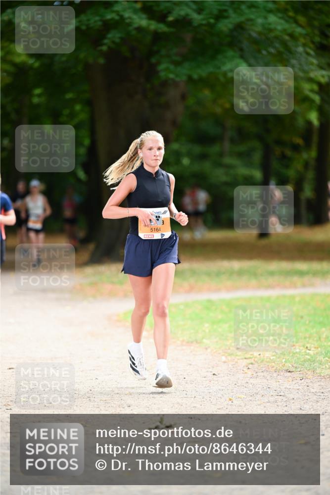 31.08.2025 - 21. Blankeneser Heldenlauf Dr. Thomas Lammeyer http://msf.ph/oto/8646344 31.08.2025 11:18:29 Laufen 5164 meine-sportfotos.de