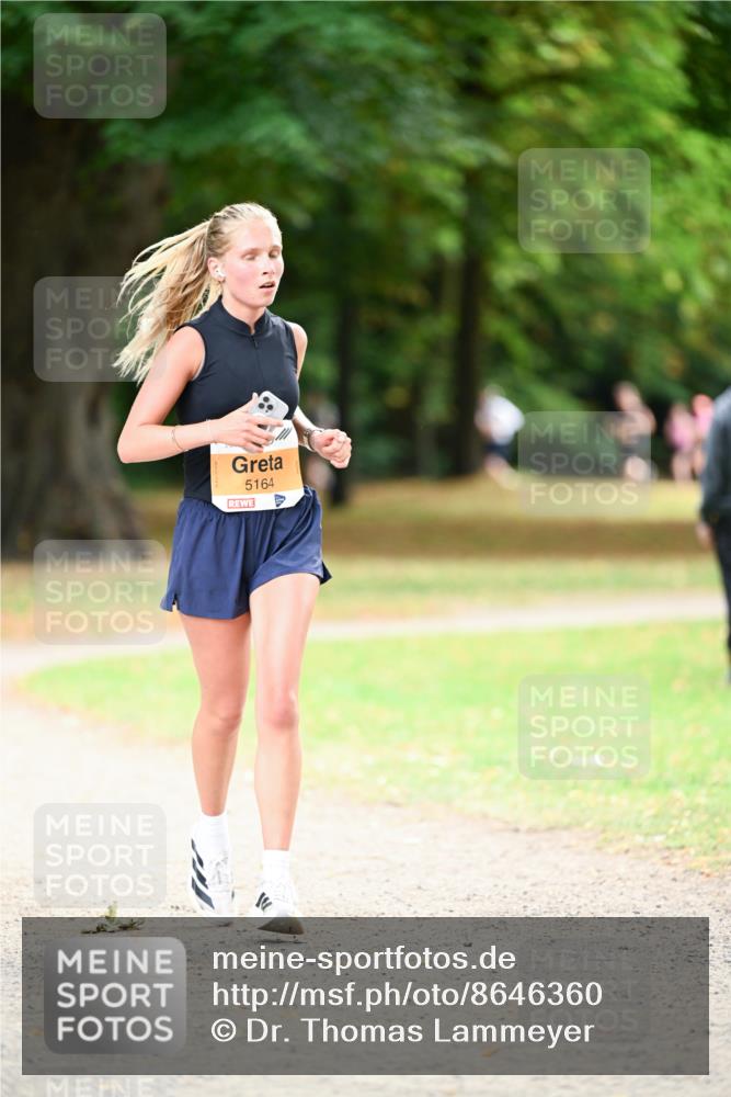31.08.2025 - 21. Blankeneser Heldenlauf Dr. Thomas Lammeyer http://msf.ph/oto/8646360 31.08.2025 11:18:31 Laufen 5164 meine-sportfotos.de