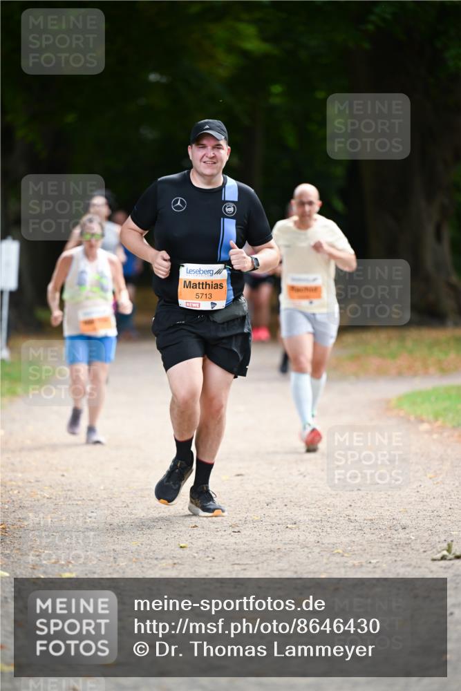 31.08.2025 - 21. Blankeneser Heldenlauf Dr. Thomas Lammeyer http://msf.ph/oto/8646430 31.08.2025 11:18:40 Laufen 5713 meine-sportfotos.de