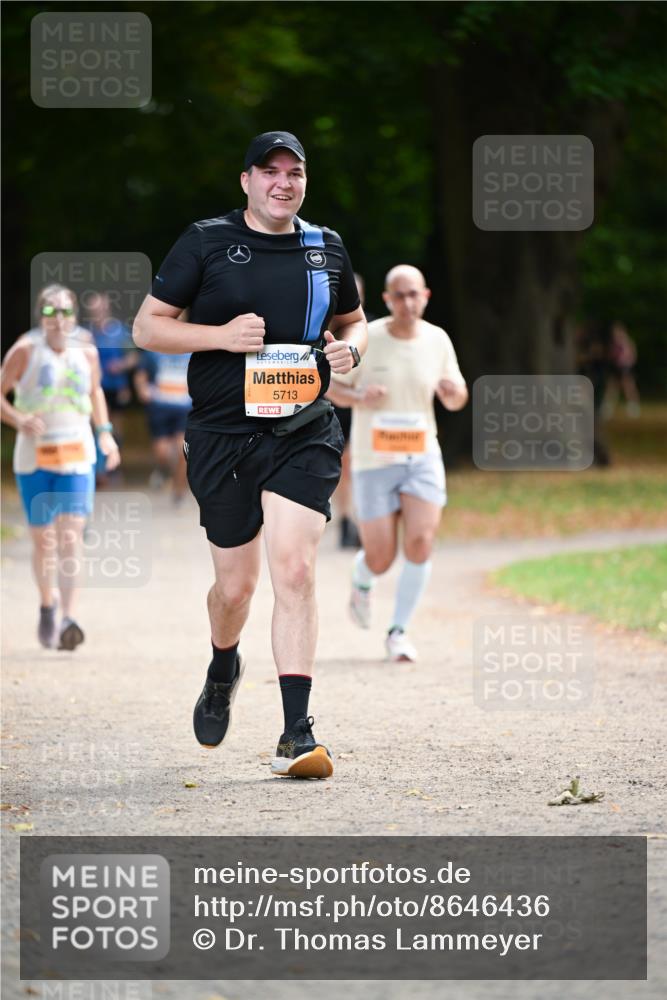 31.08.2025 - 21. Blankeneser Heldenlauf Dr. Thomas Lammeyer http://msf.ph/oto/8646436 31.08.2025 11:18:41 Laufen 5713 meine-sportfotos.de