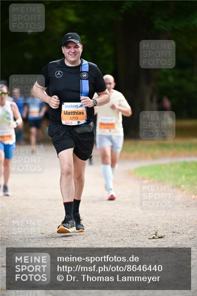 31.08.2025 - 21. Blankeneser Heldenlauf Dr. Thomas Lammeyer http://msf.ph/oto/8646440 31.08.2025 11:18:41 Laufen 5713 meine-sportfotos.de