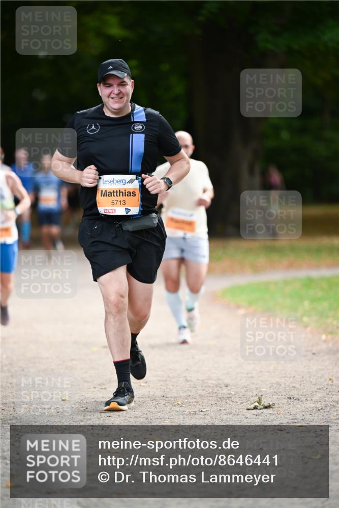 31.08.2025 - 21. Blankeneser Heldenlauf Dr. Thomas Lammeyer http://msf.ph/oto/8646441 31.08.2025 11:18:41 Laufen 5713 meine-sportfotos.de