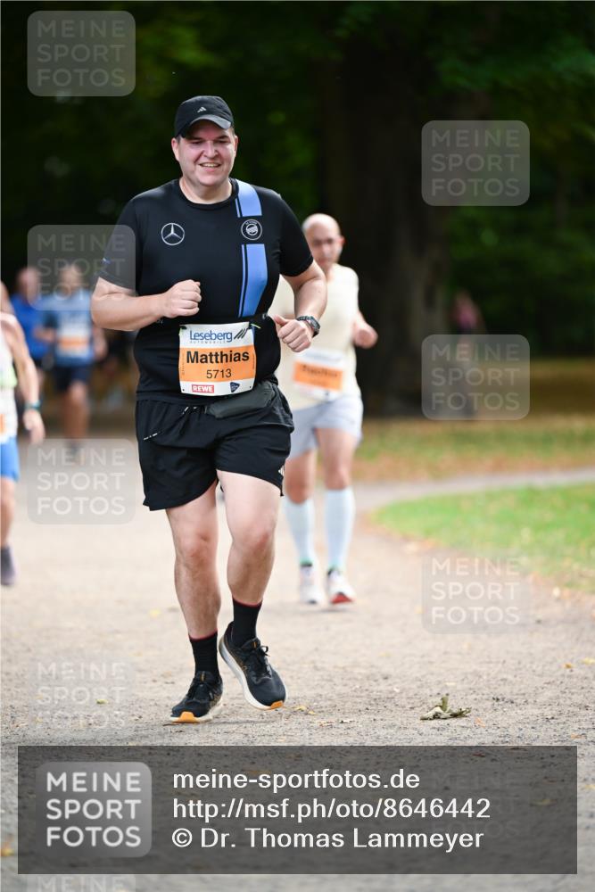 31.08.2025 - 21. Blankeneser Heldenlauf Dr. Thomas Lammeyer http://msf.ph/oto/8646442 31.08.2025 11:18:41 Laufen 5713 meine-sportfotos.de