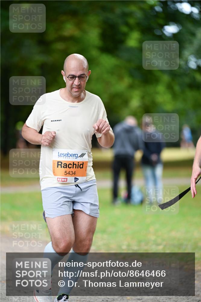 31.08.2025 - 21. Blankeneser Heldenlauf Dr. Thomas Lammeyer http://msf.ph/oto/8646466 31.08.2025 11:18:45 Laufen 5434 meine-sportfotos.de