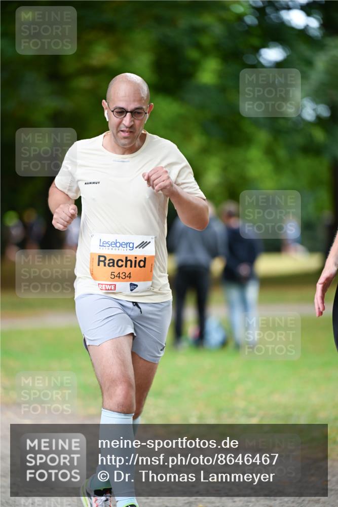 31.08.2025 - 21. Blankeneser Heldenlauf Dr. Thomas Lammeyer http://msf.ph/oto/8646467 31.08.2025 11:18:46 Laufen 5434 meine-sportfotos.de