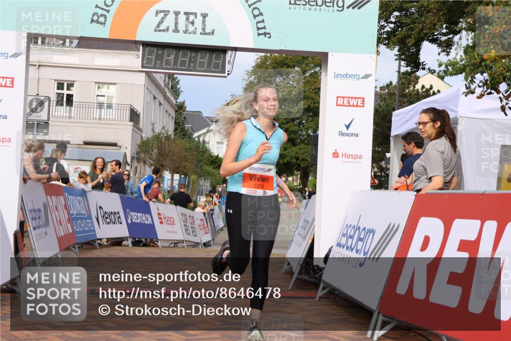 31.08.2025 - 21. Blankeneser Heldenlauf Strokosch-Dieckow http://msf.ph/oto/8646478 31.08.2025 09:52:50 Ziel 1092, 1058 meine-sportfotos.de