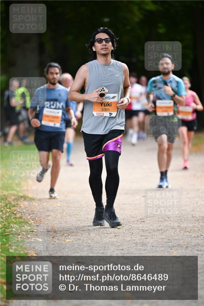 31.08.2025 - 21. Blankeneser Heldenlauf Dr. Thomas Lammeyer http://msf.ph/oto/8646489 31.08.2025 11:18:49 Laufen 5301 meine-sportfotos.de