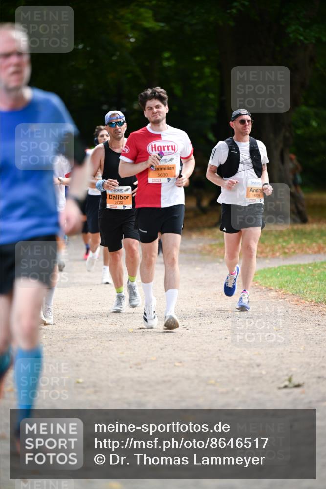 31.08.2025 - 21. Blankeneser Heldenlauf Dr. Thomas Lammeyer http://msf.ph/oto/8646517 31.08.2025 11:18:57 Laufen 5722, 5630, 5326 meine-sportfotos.de
