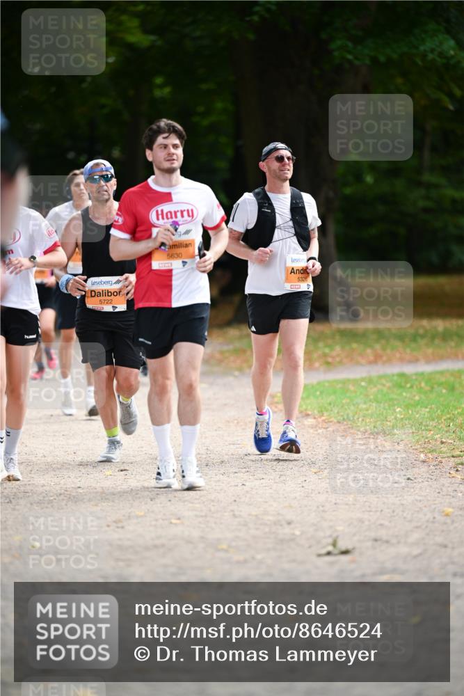 31.08.2025 - 21. Blankeneser Heldenlauf Dr. Thomas Lammeyer http://msf.ph/oto/8646524 31.08.2025 11:18:58 Laufen 5722, 19, 5630, 5326 meine-sportfotos.de