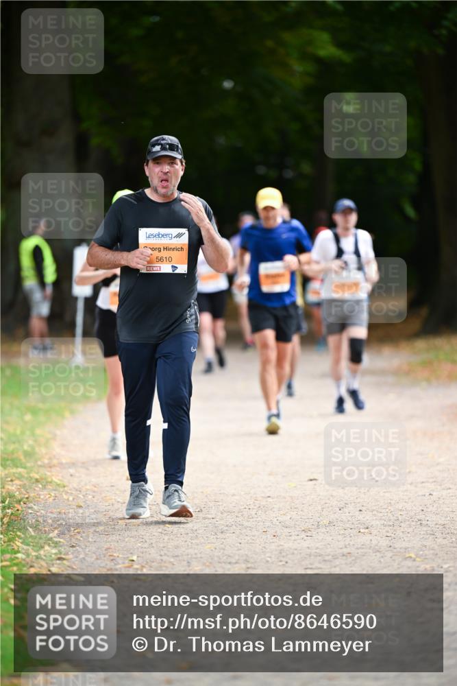 31.08.2025 - 21. Blankeneser Heldenlauf Dr. Thomas Lammeyer http://msf.ph/oto/8646590 31.08.2025 11:19:14 Laufen 5610 meine-sportfotos.de