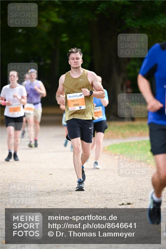 31.08.2025 - 21. Blankeneser Heldenlauf Dr. Thomas Lammeyer http://msf.ph/oto/8646641 31.08.2025 11:19:21 Laufen 5869 meine-sportfotos.de