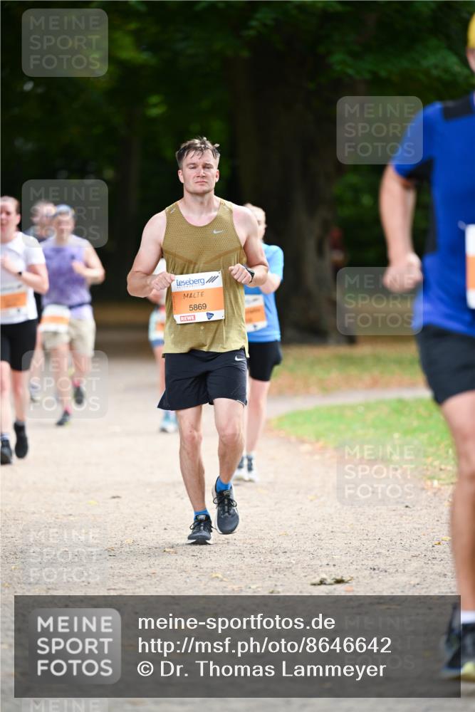 31.08.2025 - 21. Blankeneser Heldenlauf Dr. Thomas Lammeyer http://msf.ph/oto/8646642 31.08.2025 11:19:21 Laufen 5869 meine-sportfotos.de
