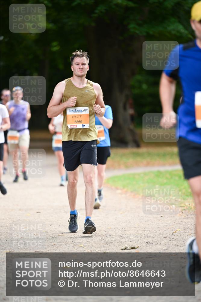 31.08.2025 - 21. Blankeneser Heldenlauf Dr. Thomas Lammeyer http://msf.ph/oto/8646643 31.08.2025 11:19:21 Laufen 5869 meine-sportfotos.de