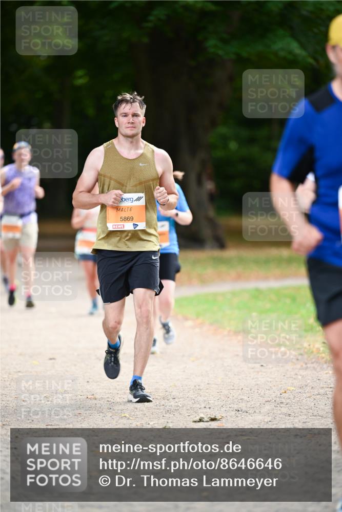 31.08.2025 - 21. Blankeneser Heldenlauf Dr. Thomas Lammeyer http://msf.ph/oto/8646646 31.08.2025 11:19:21 Laufen 5869 meine-sportfotos.de